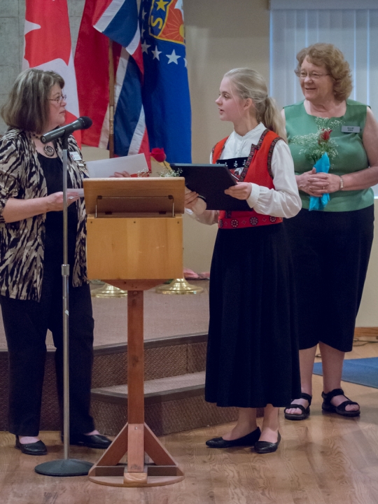 Bothell May 2014-23.jpg - Scholarhips and Awards